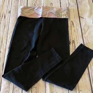 VS PINK Zig Zag waist leggings